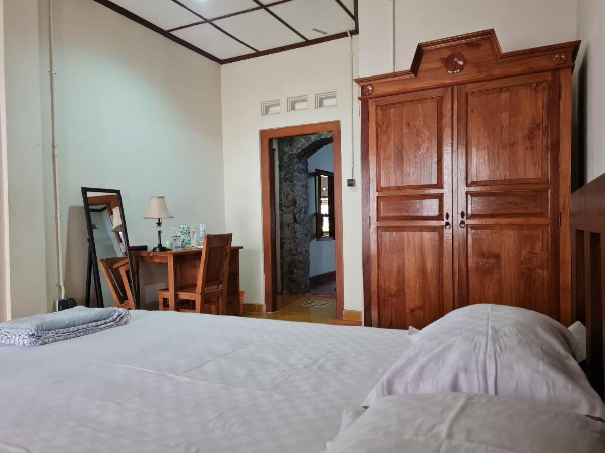 Omah Pitoe Yogya Homestay Yogyakarta Bagian luar foto