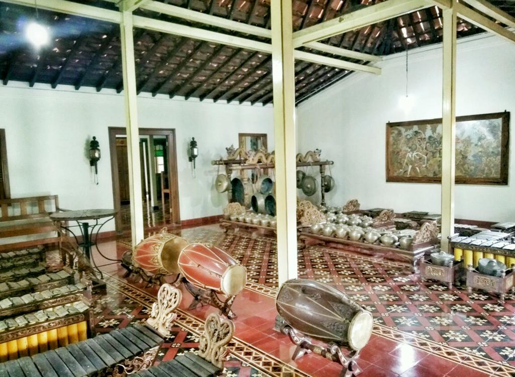Omah Pitoe Yogya Homestay Yogyakarta Bagian luar foto