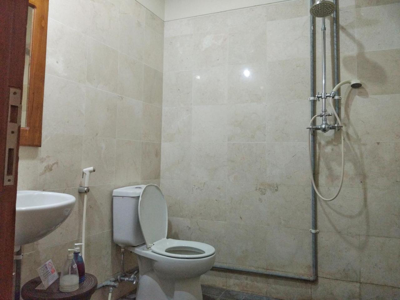 Omah Pitoe Yogya Homestay Yogyakarta Bagian luar foto