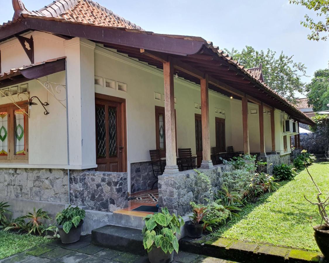 Omah Pitoe Yogya Homestay Yogyakarta Bagian luar foto